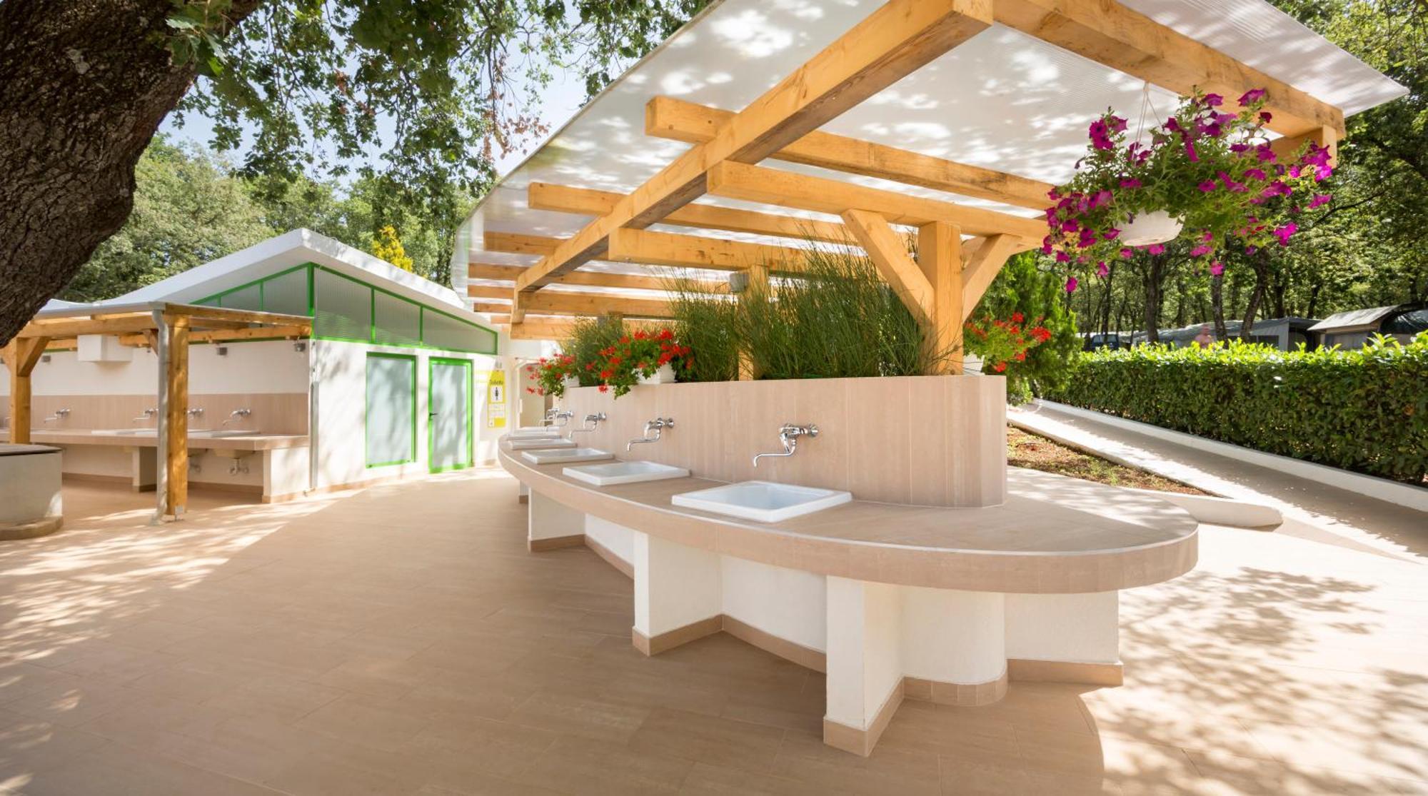Aminess Planet Camping Maravea Resort - Pitches Novigrad Istria Exterior foto
